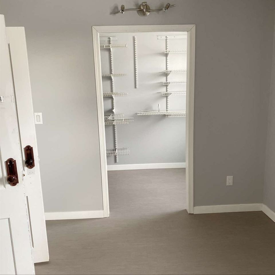 125 Avenue L S #1 - Photo 2 of 10