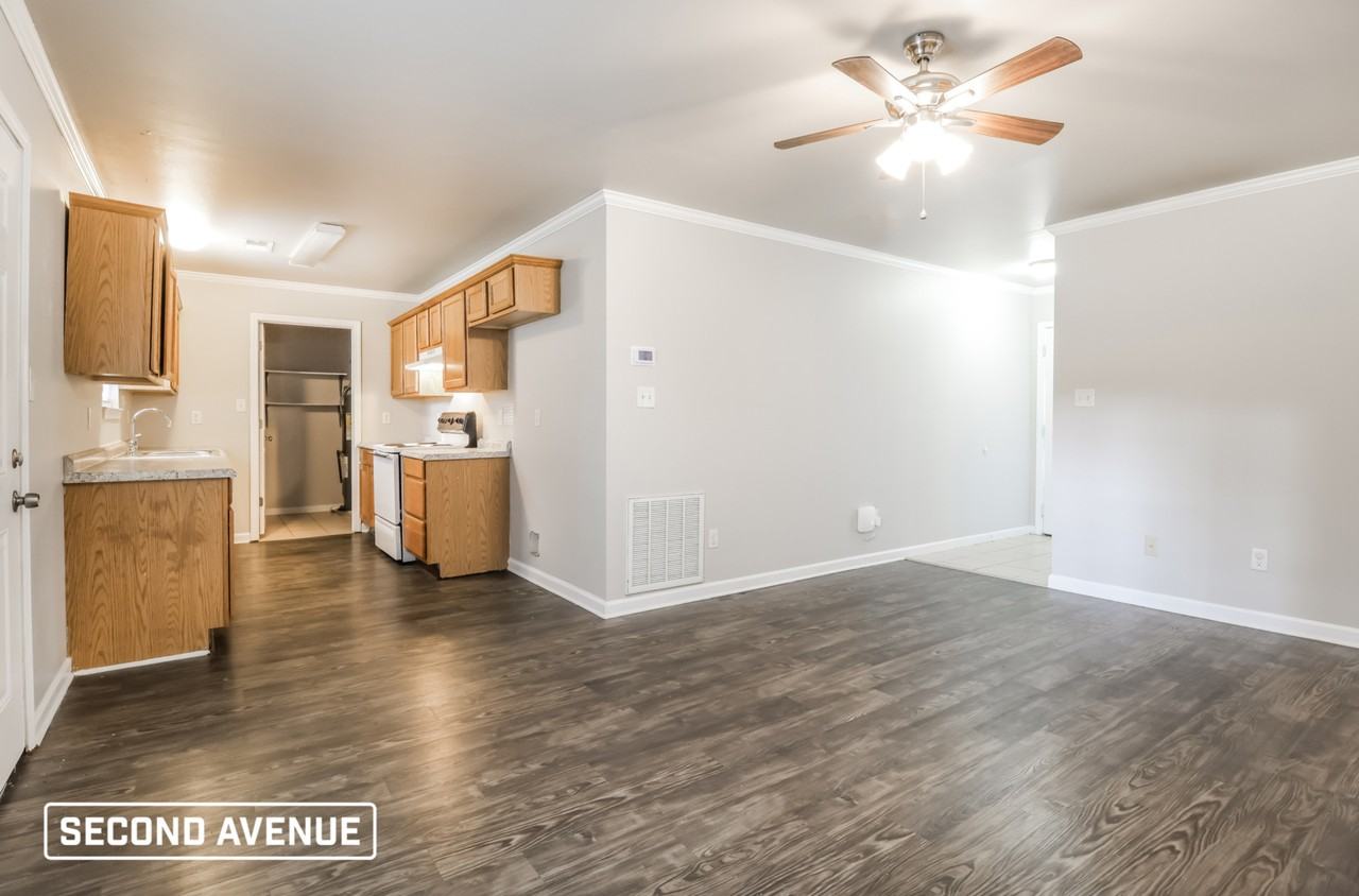 203 Glen Oaks Dr - Photo 5 of 21