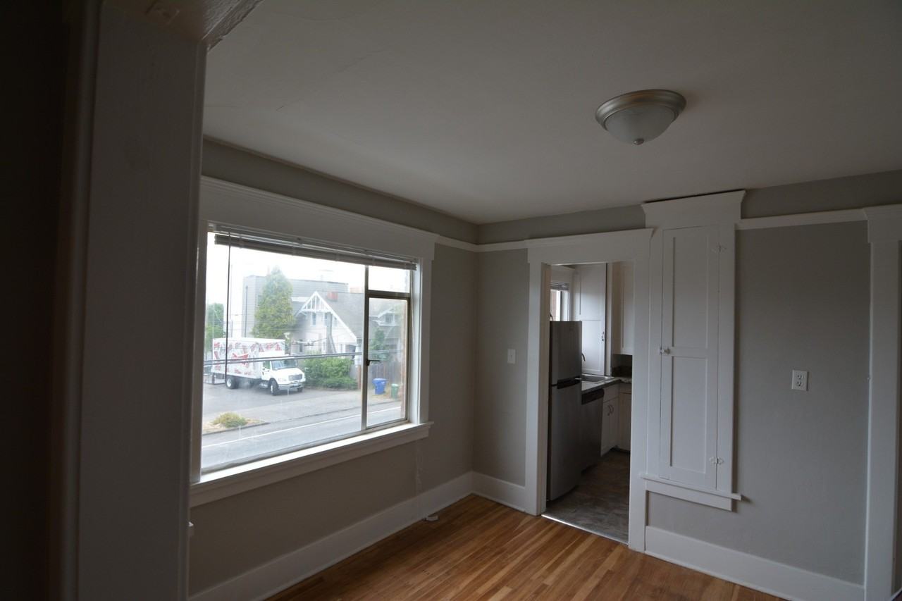 Beacon Apartments - Photo 2 of 18