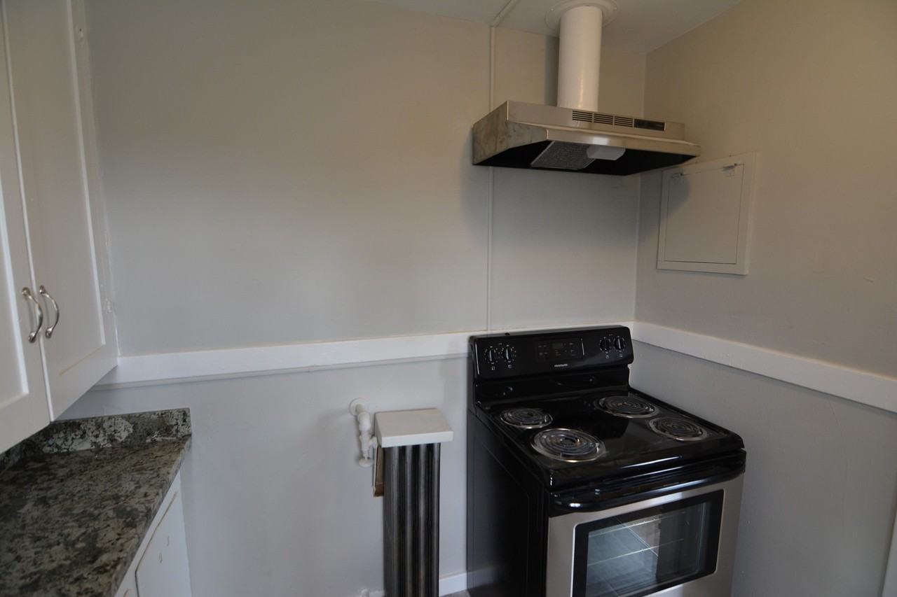 Beacon Apartments - Photo 5 of 18
