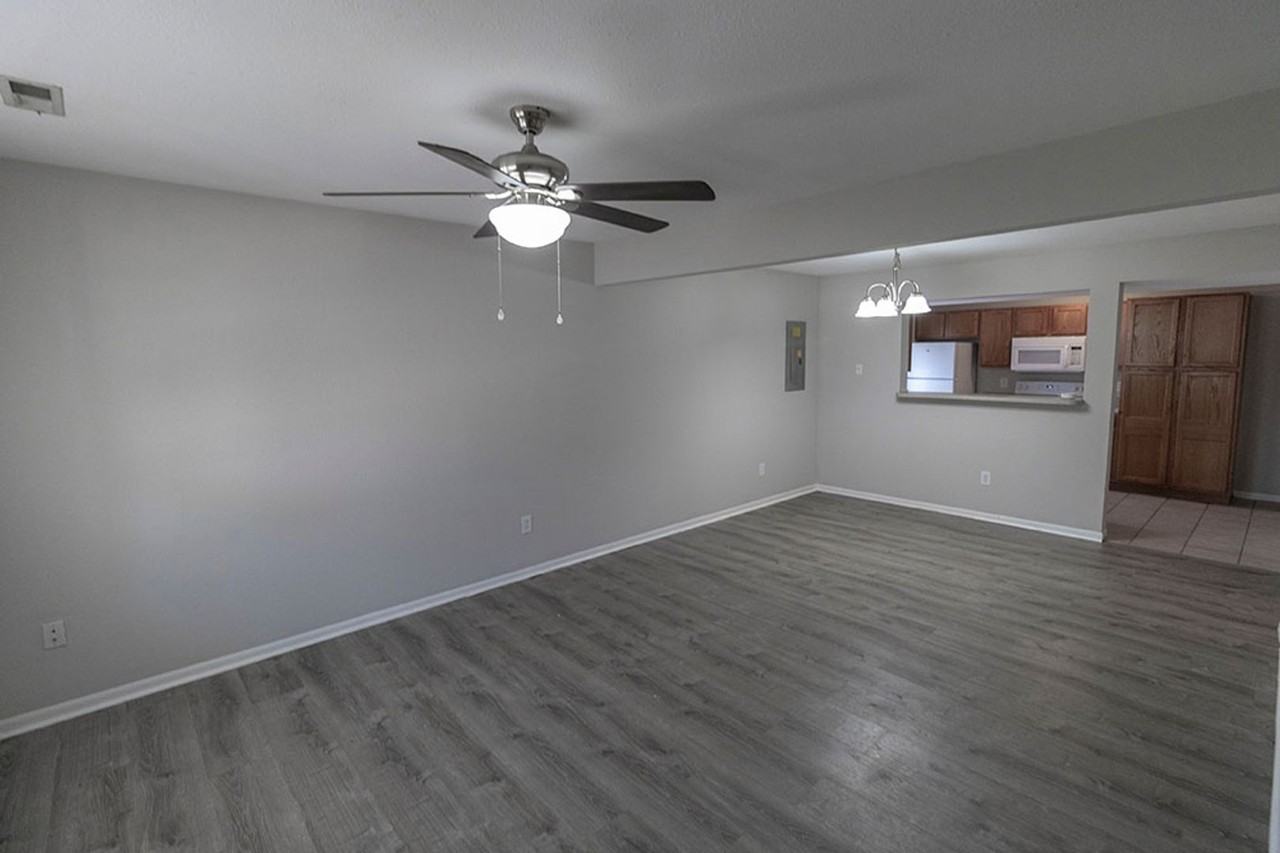 1421 Bodie Dr - Photo 3 of 32