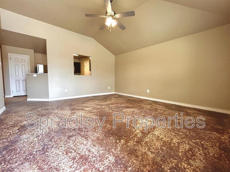 1008 Llano Ct Apt B - Photo 2 of 12