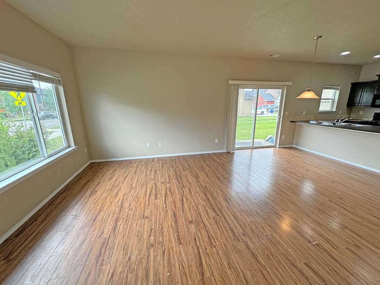 368 Stone Fly Dr - Photo 2 of 18