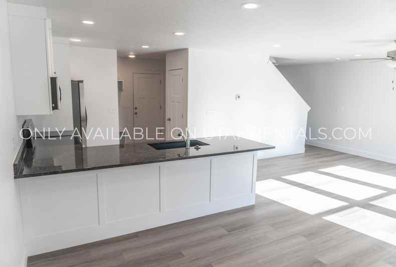 868 Nw - Photo 3 of 26