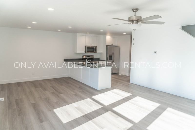 868 Nw - Photo 5 of 26