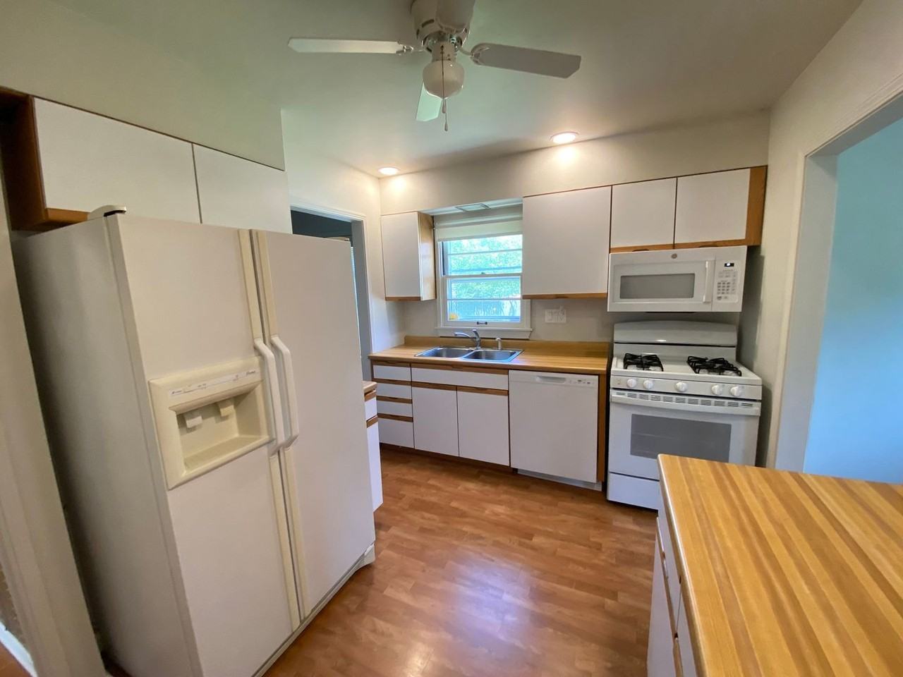 623 W Shoshone Rd - Photo 5 of 12