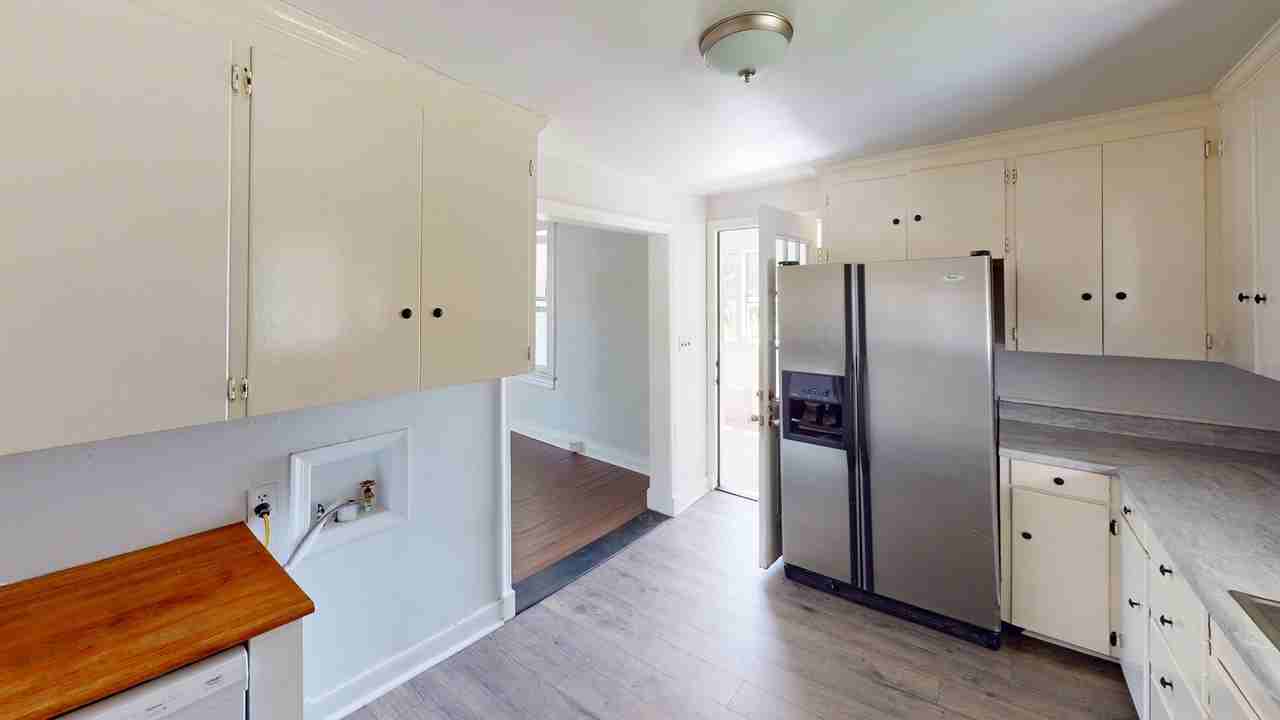 4633 Garth Rd - Photo 2 of 15