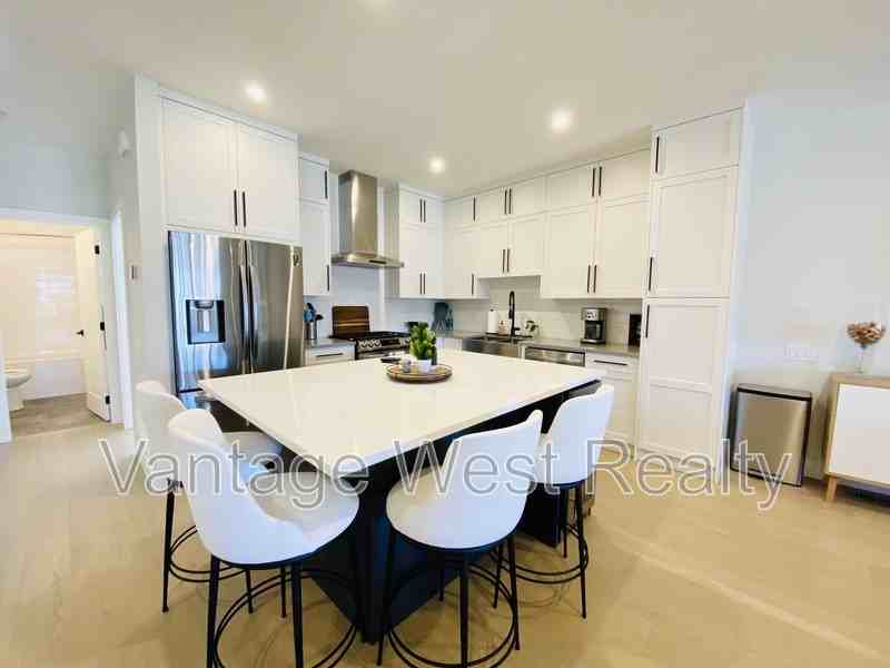 9001 Tyndall Rd - Photo 2 of 32