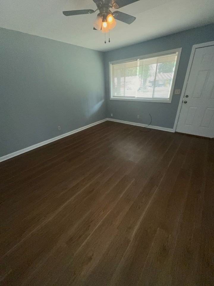 2476 Blan St - Photo 2 of 10