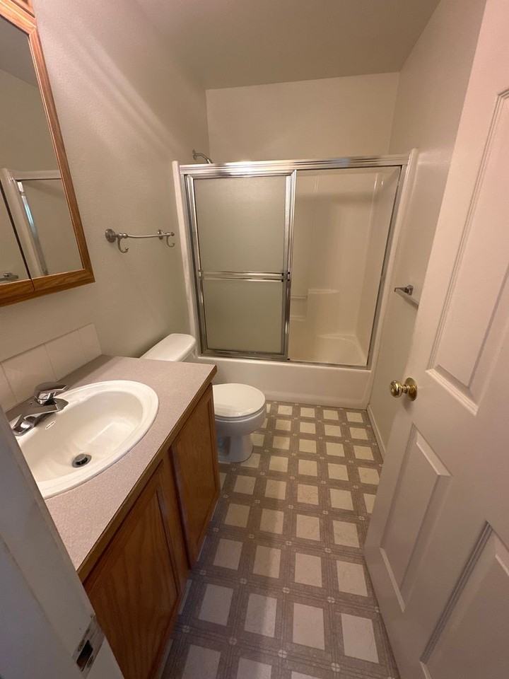 hol211 - Photo 3 of 15