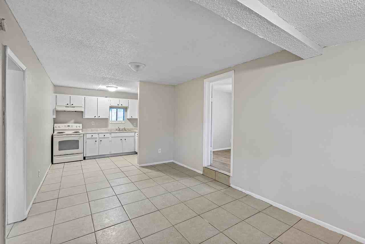 Tampa Street Cottages - Photo 4 of 8