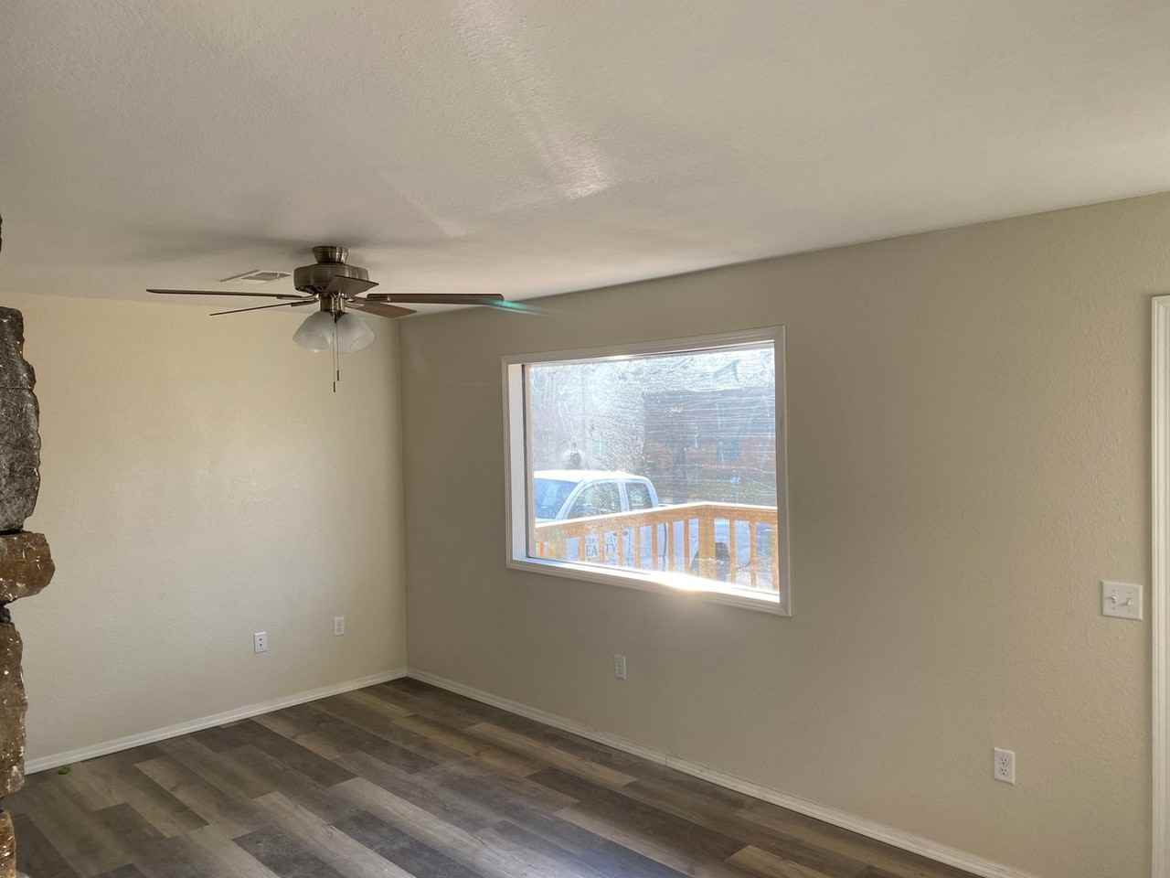 1205 S Muskogee Ave - Photo 2 of 11