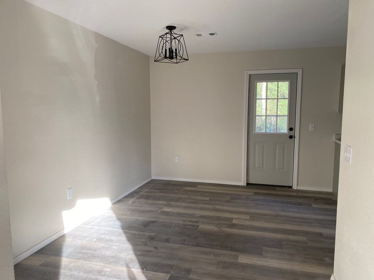 1205 S Muskogee Ave - Photo 3 of 11