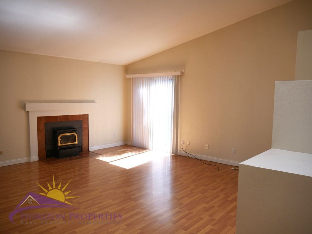 8636 Travary Way - Photo 4 of 28