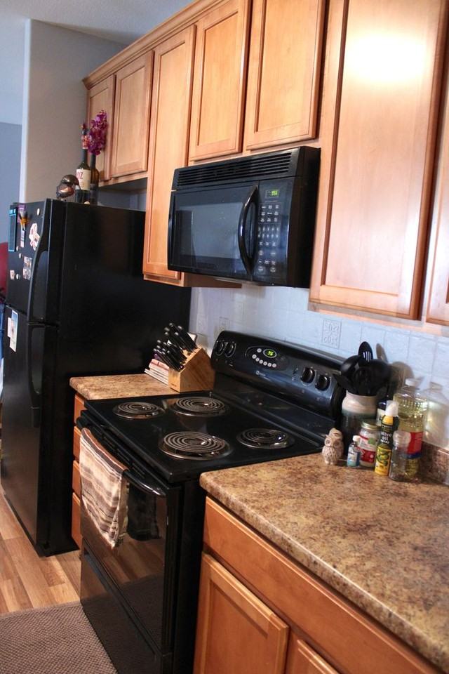 10320 W 55th Ln - Photo 6 of 24