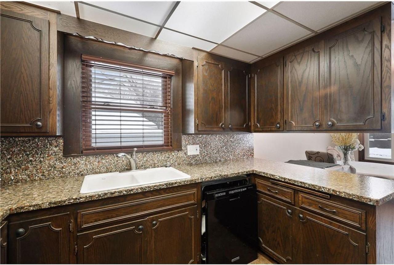 3400 Upton Ave N - Photo 6 of 24