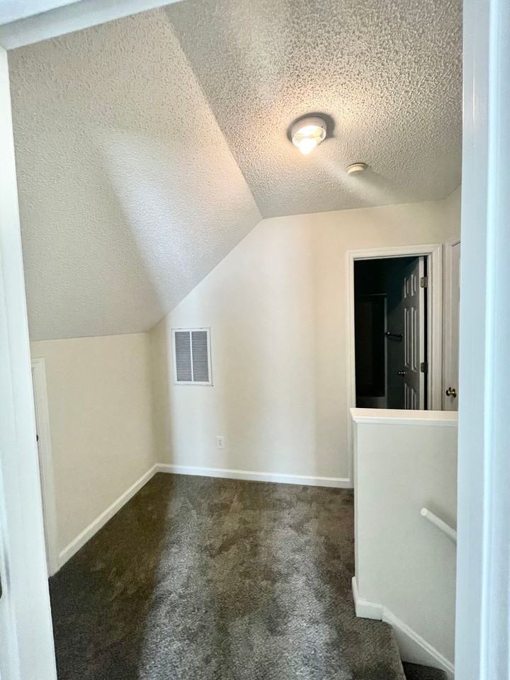 Southern Townes - Photo 4 of 31