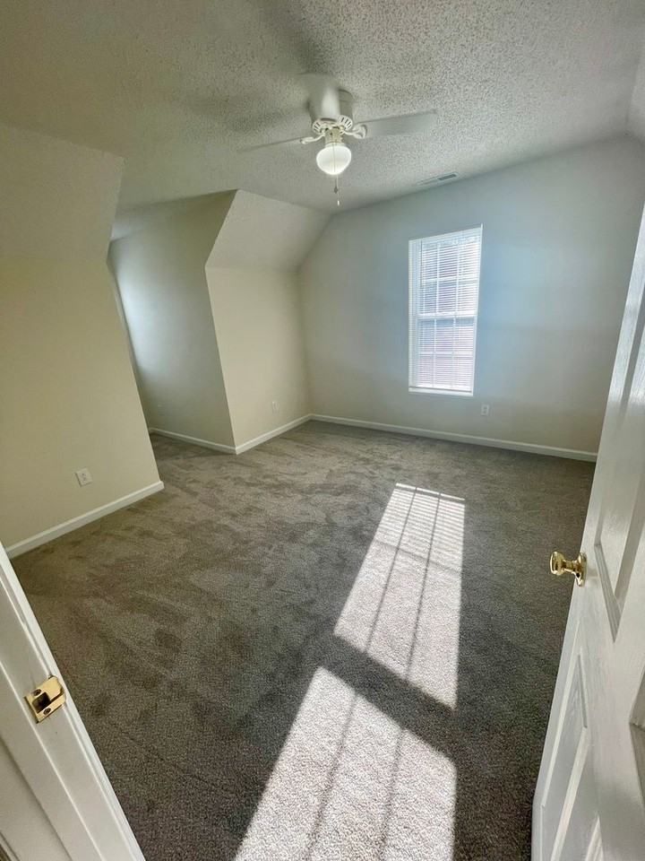 Southern Townes - Photo 5 of 31