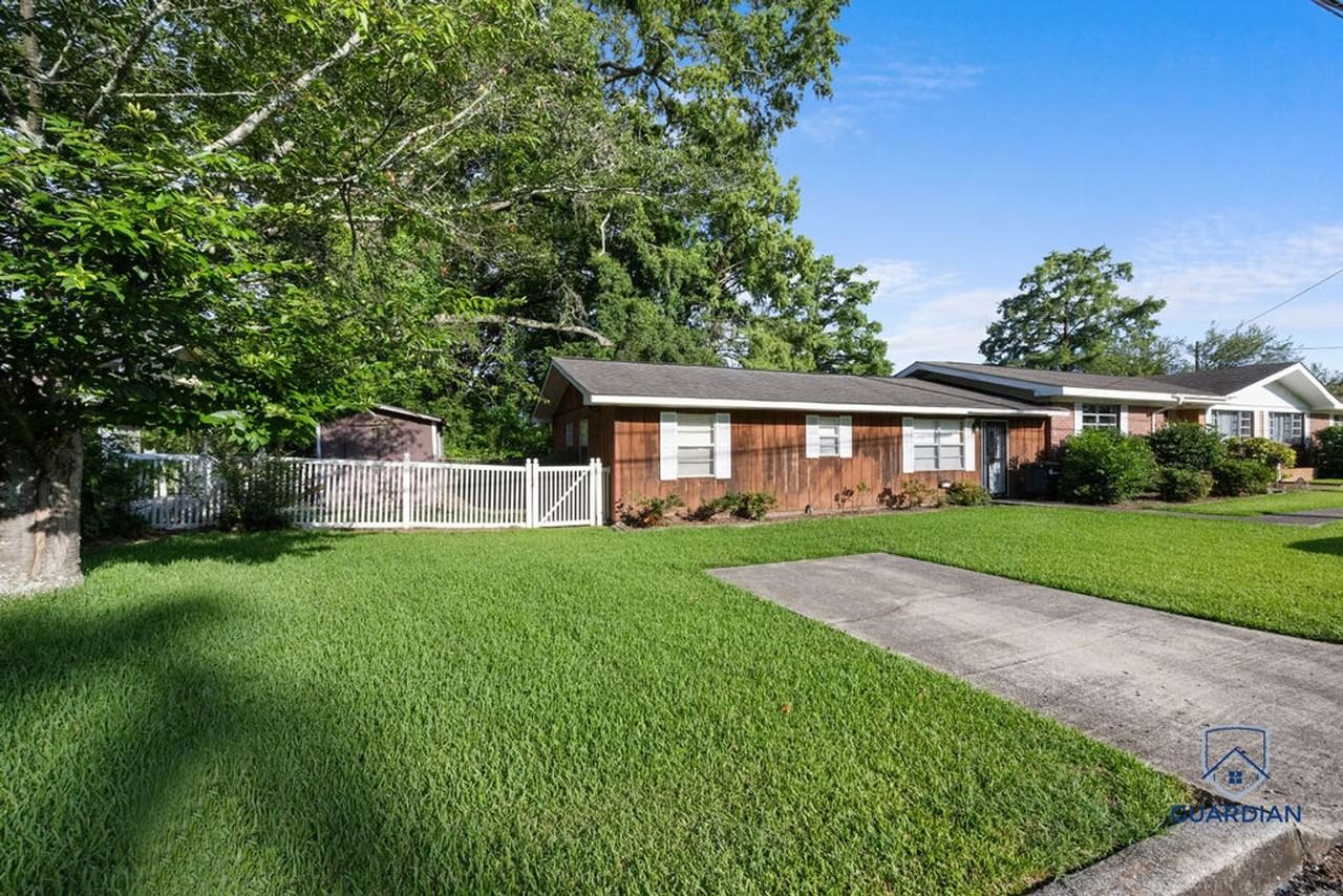 359 - 503 North Hood Ave. - Photo 2 of 10