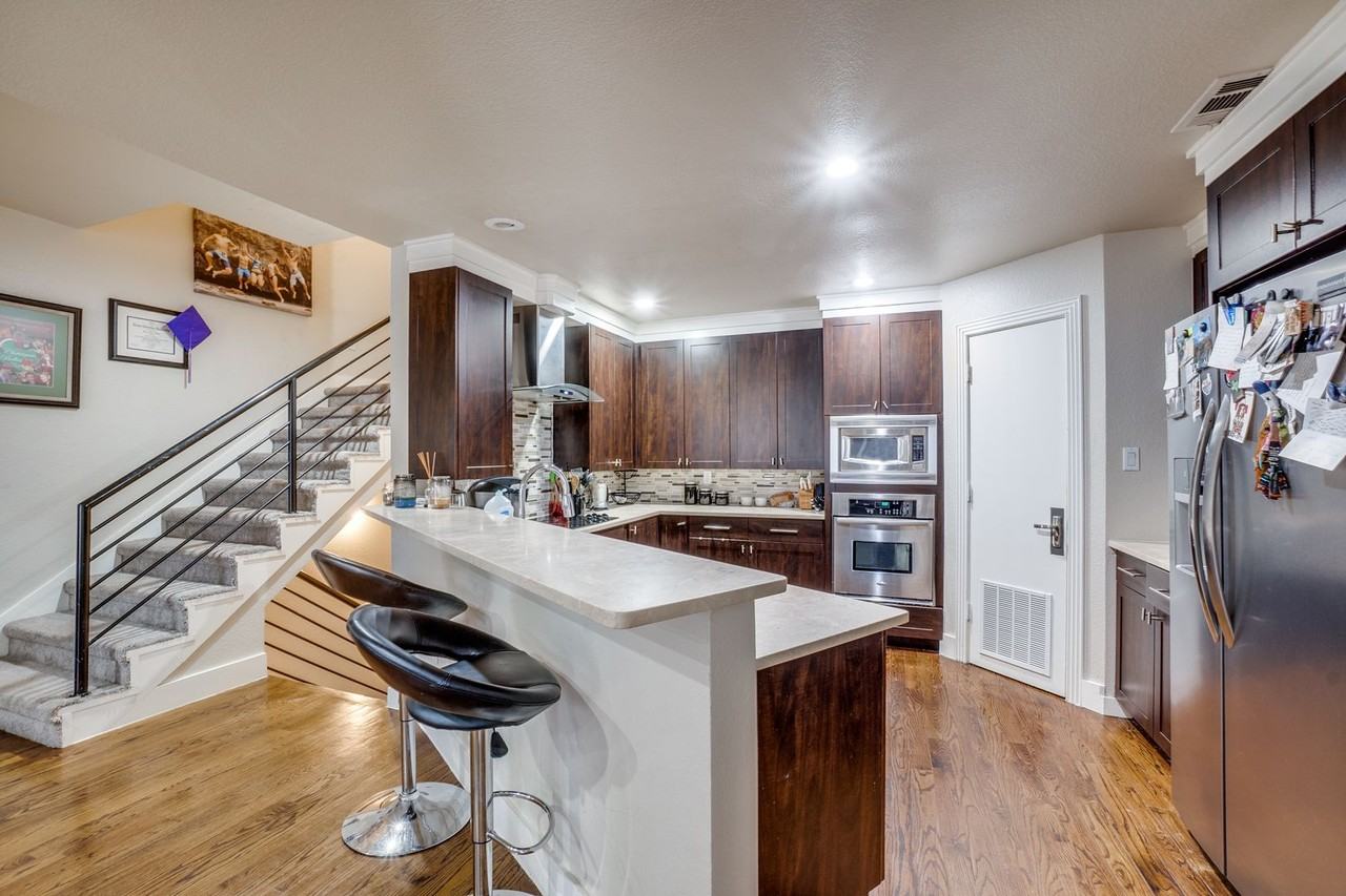 3845 Convent St #5 - Photo 3 of 24