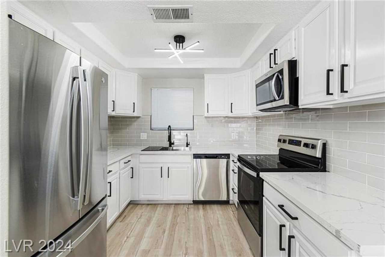 1730 Jupiter Ct #C - Photo 2 of 12