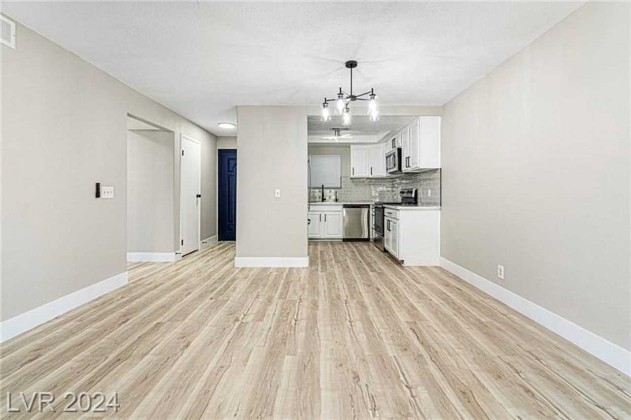 1730 Jupiter Ct #C - Photo 5 of 12