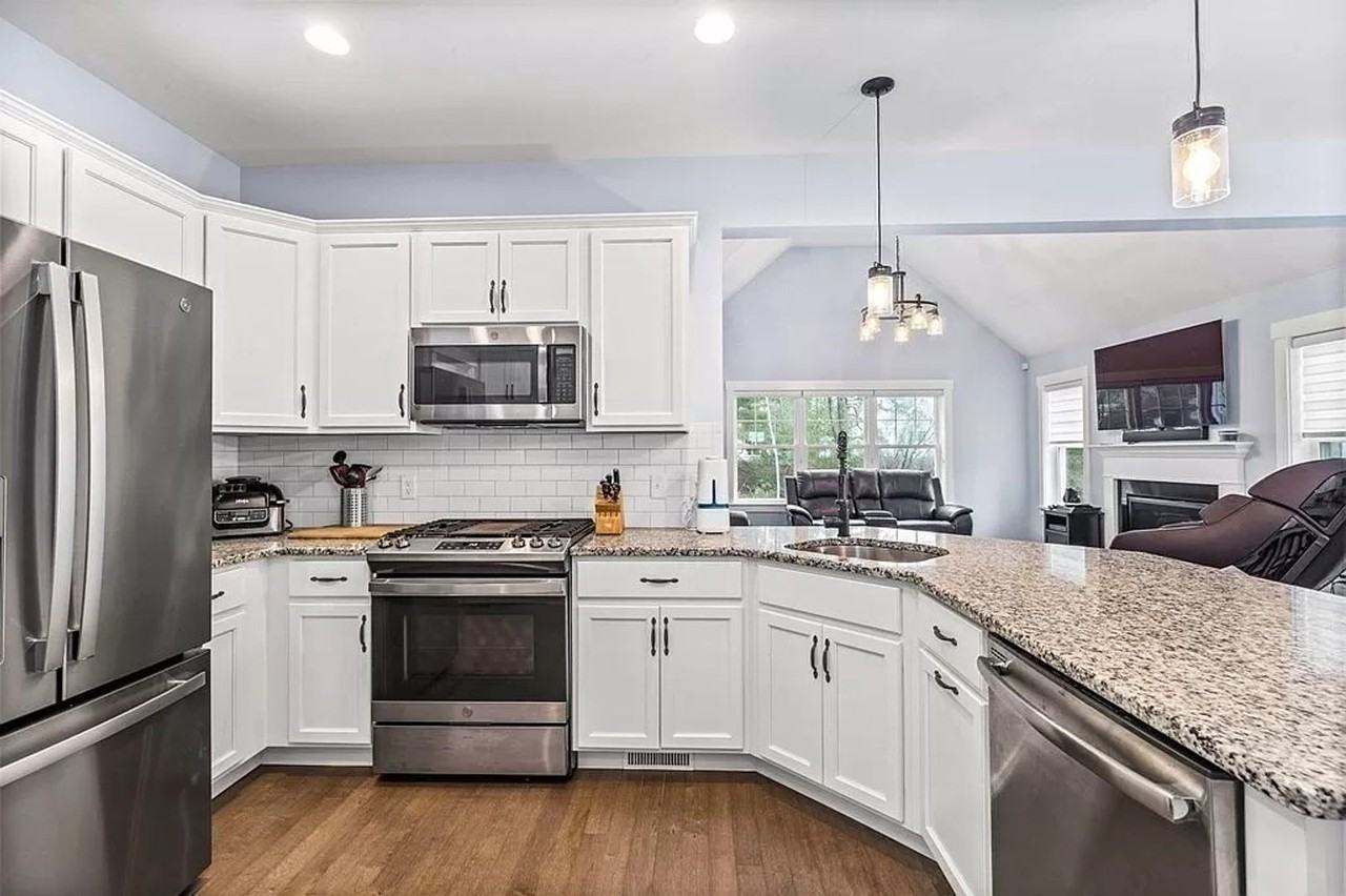 9 Water Lily Dr - Photo 2 of 17