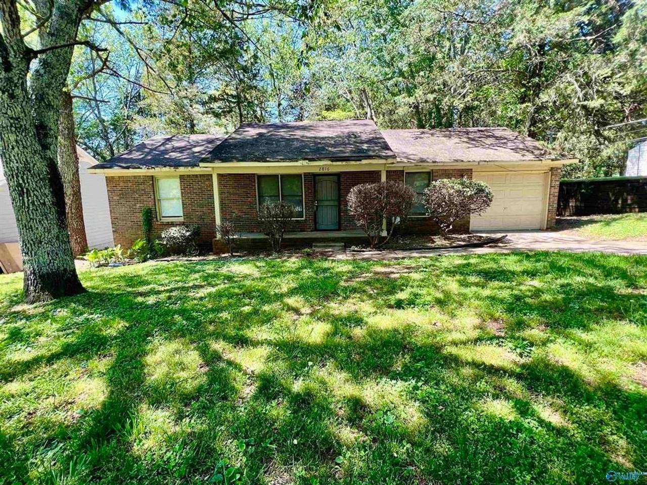 2816 Coosa Circle Northwest