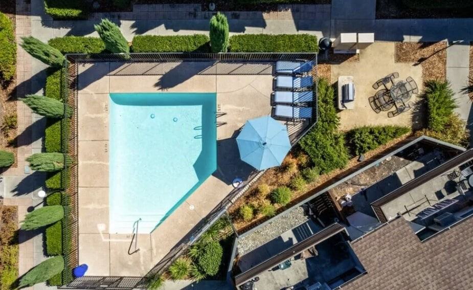 Somerset Apartments - Photo 4 of 30