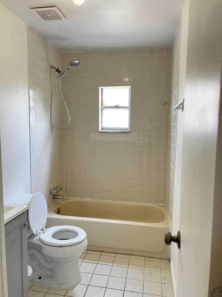 2353 Davis Road A - Photo 3 of 22