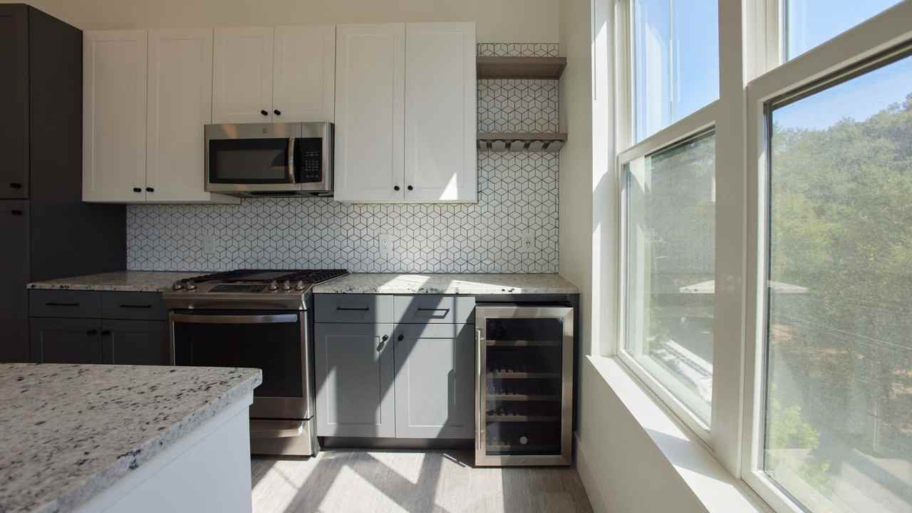 Luna Upper Westside - Photo 7 of 50