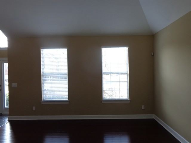 4620 Chiswell Ct - Photo 3 of 11