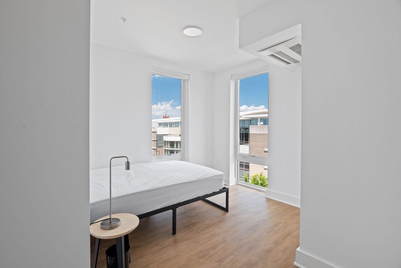 District Co-Living - Photo 6 of 50