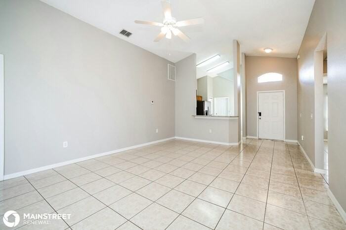 104 Saffron Way - Photo 3 of 16