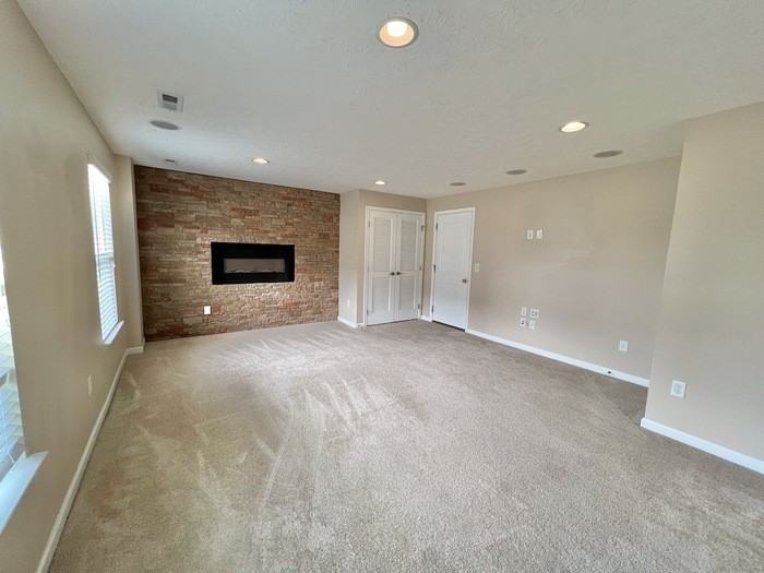 9573 Union Park - Photo 2 of 16