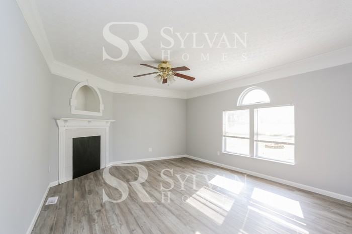 110 Spring Flower Way - Photo 3 of 15