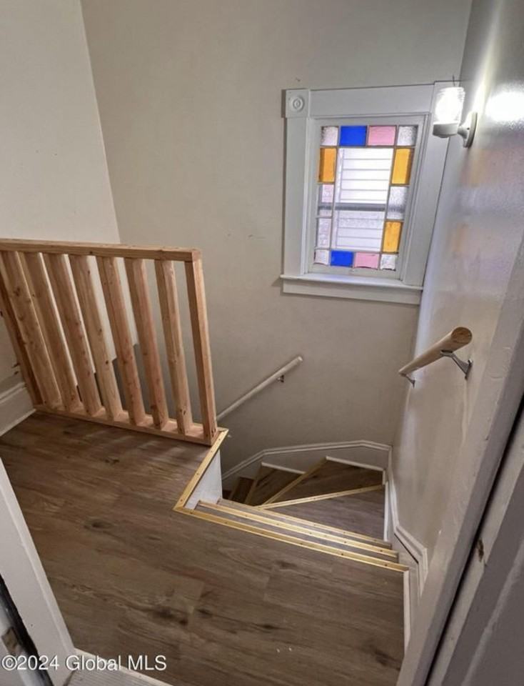 1023 Congress St #2ndFL - Photo 3 of 11