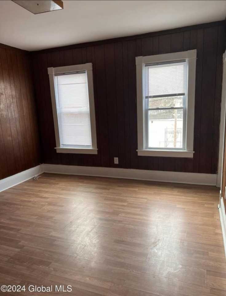 1023 Congress St #2ndFL - Photo 6 of 11