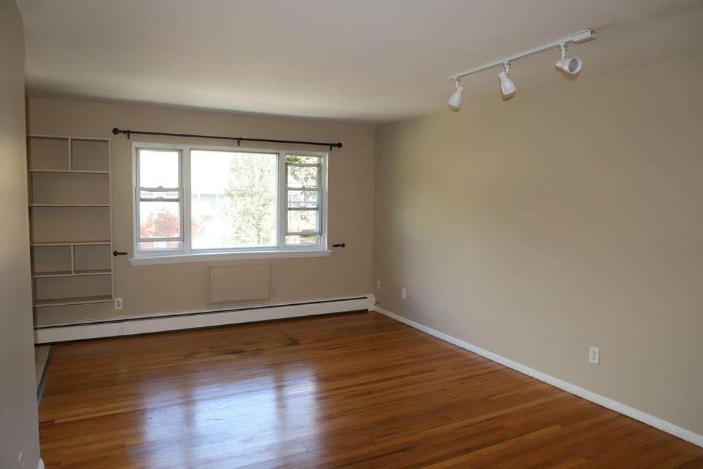 329 Regency Park Dr #329 - Photo 4 of 15