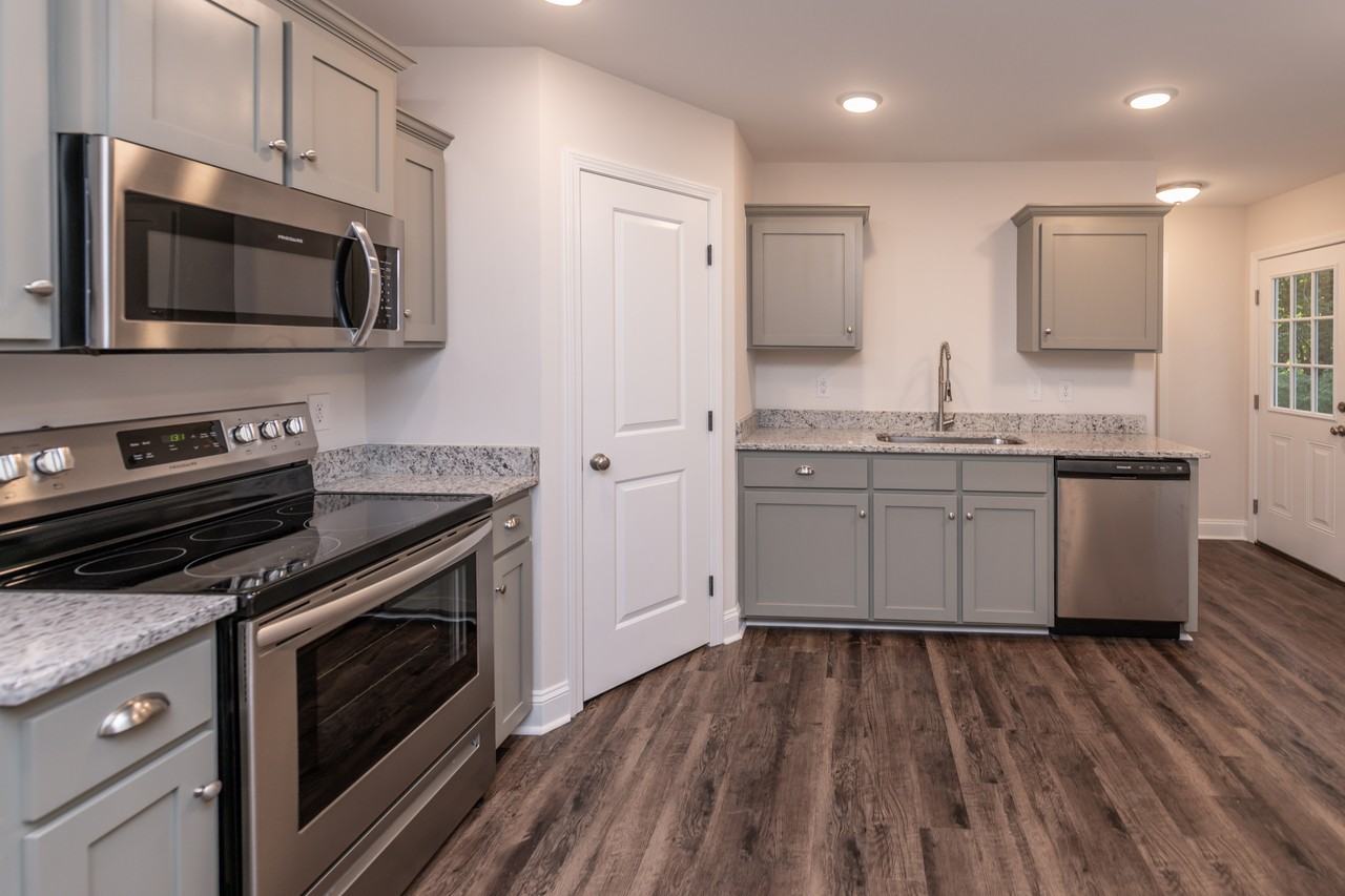 103 Long Ave Ne #NA - Photo 3 of 14