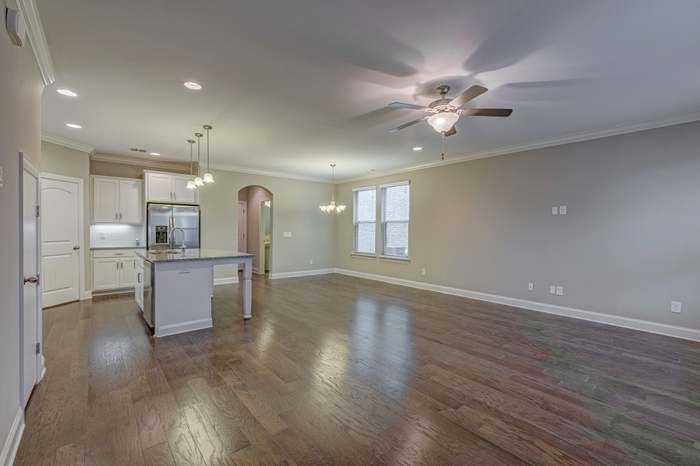 384 Cornelius Way #NA - Photo 7 of 45
