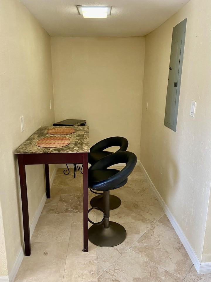 5915 S Farragut Dr #1 - Photo 5 of 10