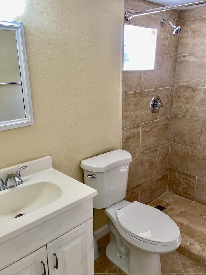 5915 S Farragut Dr #1 - Photo 6 of 10