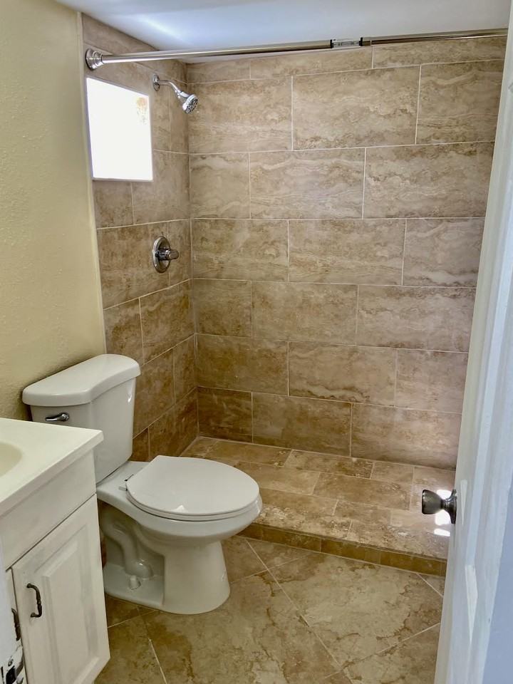 5915 S Farragut Dr #1 - Photo 7 of 10