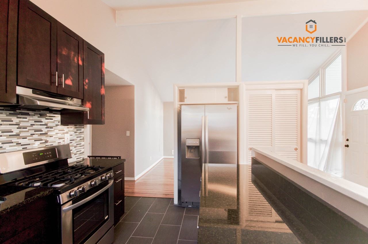 5903 Winner Ave - Photo 3 of 14