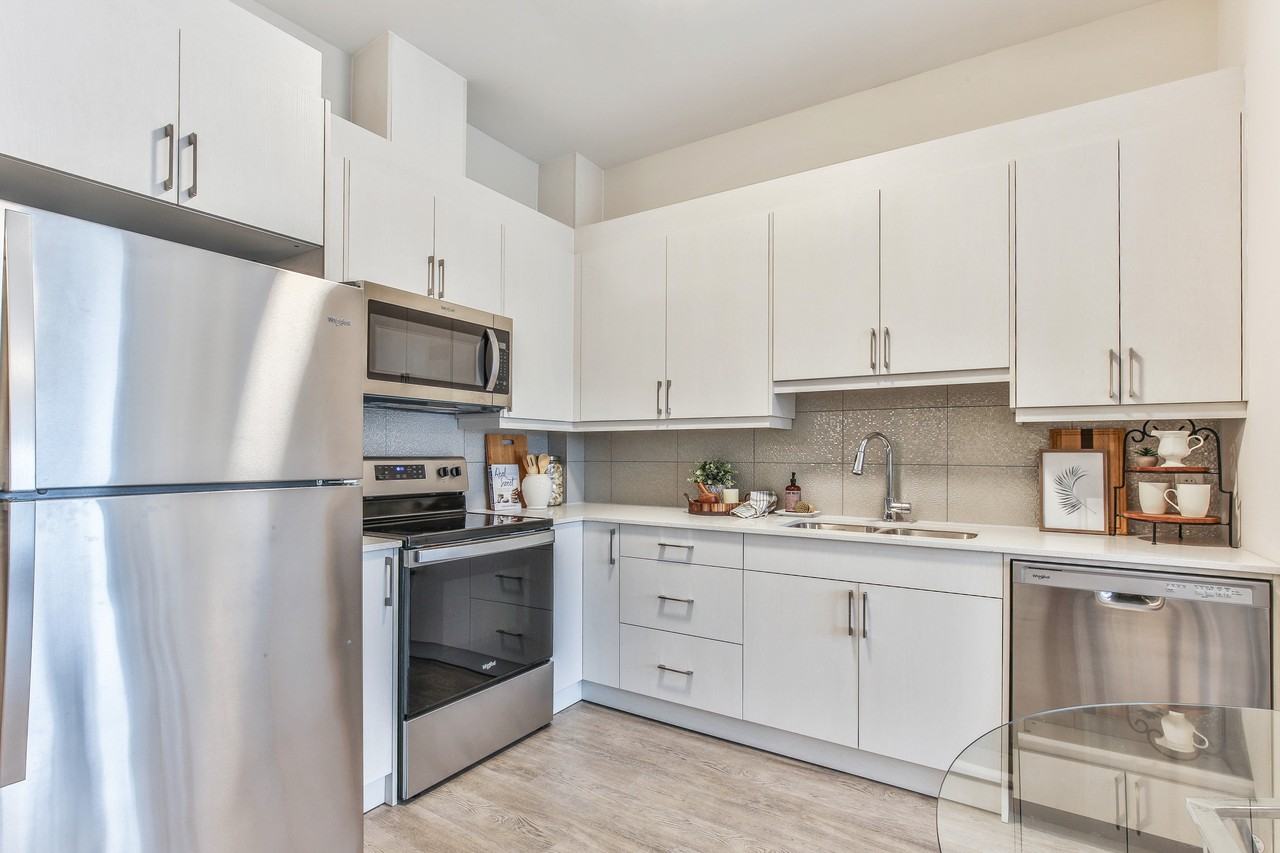 Hyde Park Village Apartments 1600 Hyde Park Rd, London, ON N6H 5L5 Zumper