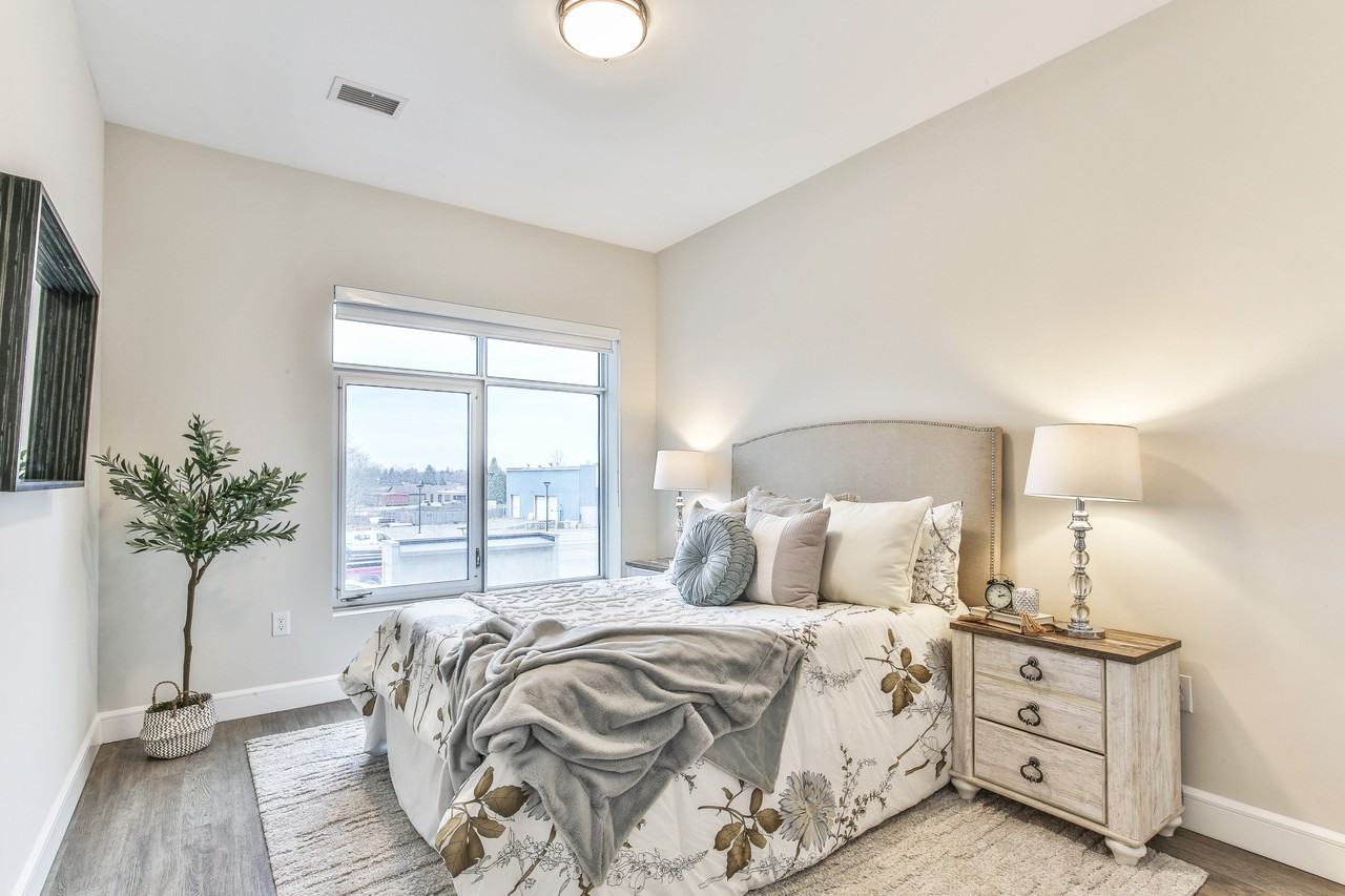 Hyde Park Village Apartments 1600 Hyde Park Rd, London, ON N6H 5L5