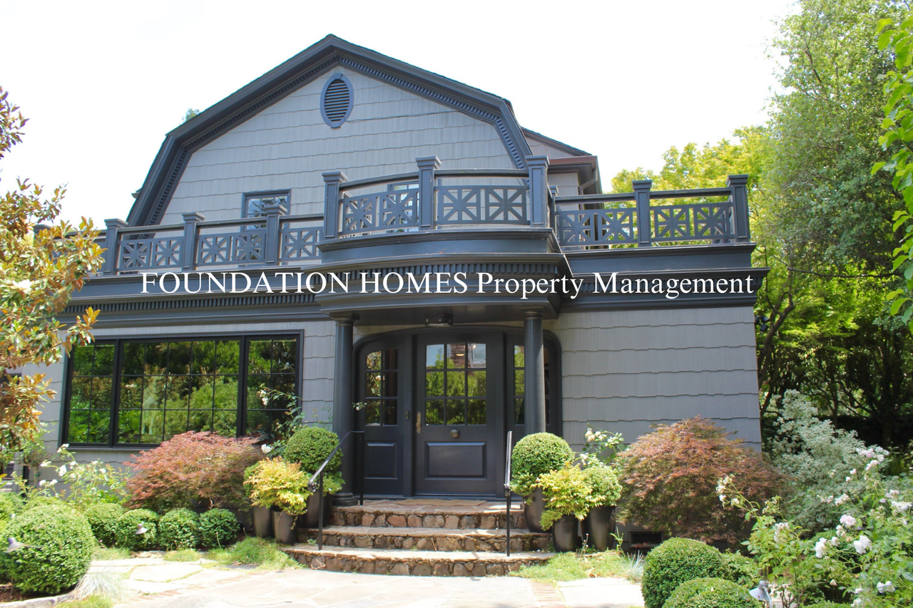 65 Poplar Ave - Photo 3 of 44