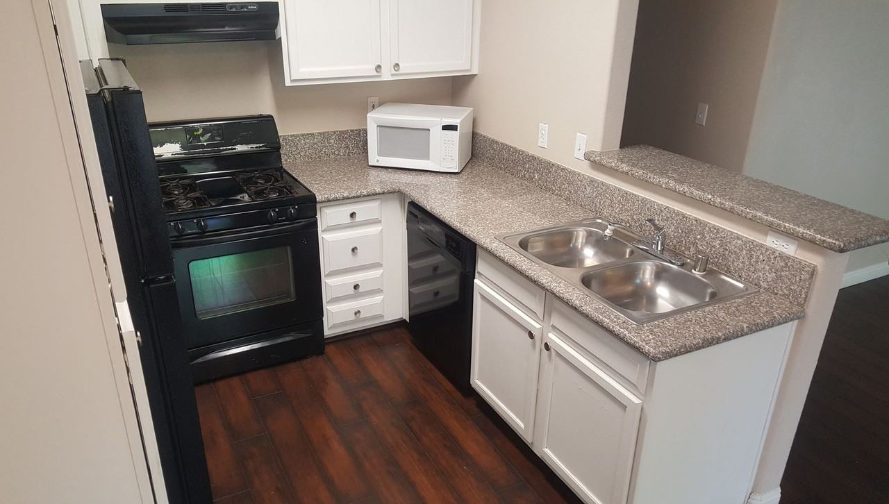 3067 Key Largo Dr #204 - Photo 4 of 17