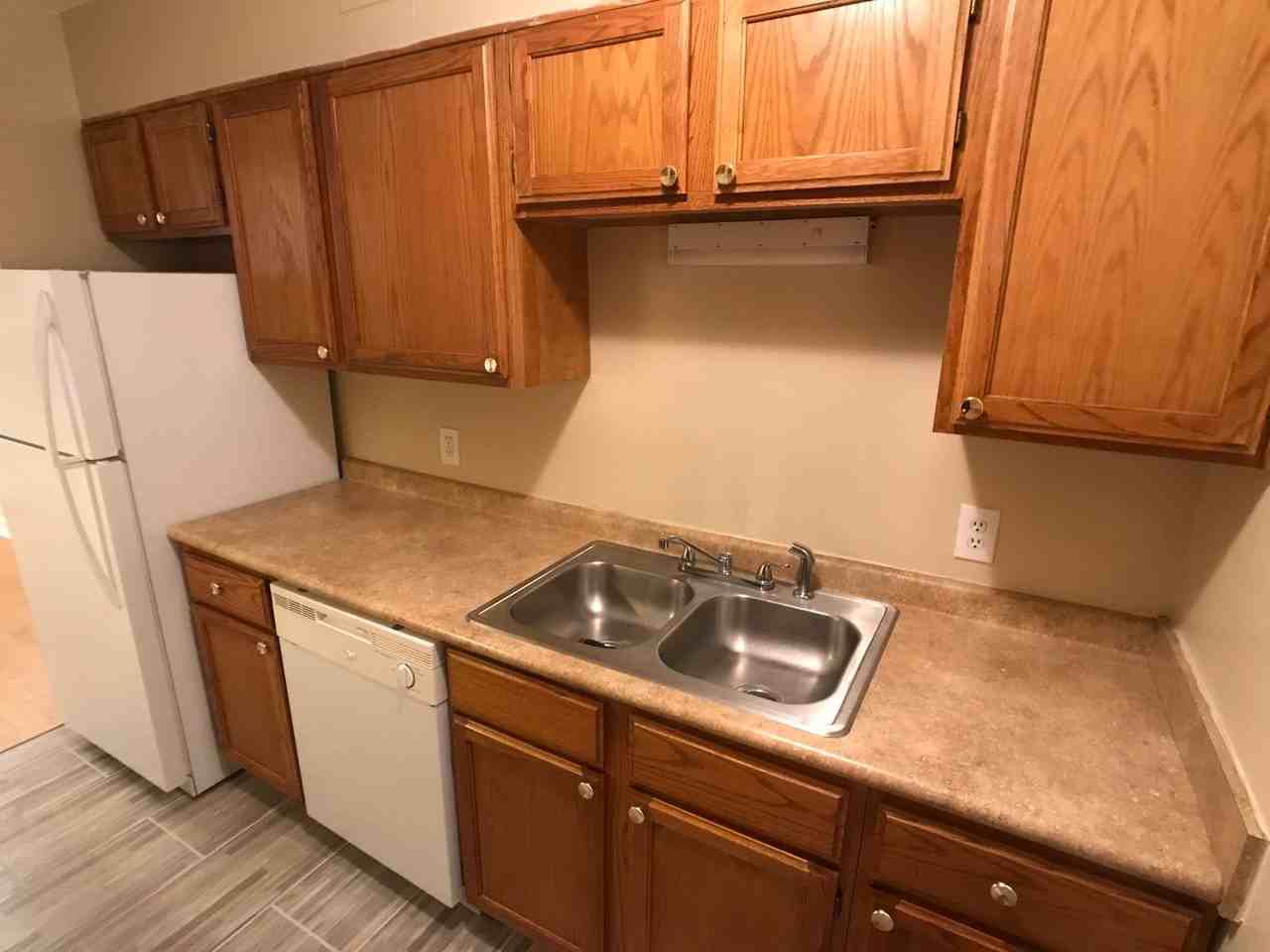 Andover Crossing - Photo 4 of 39